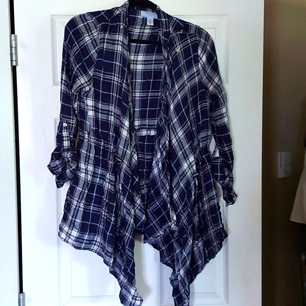 Motherhood maternity plaid open front shirt